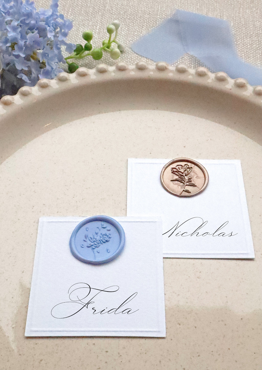 Le Manoir Bordkort | Med vokssegl