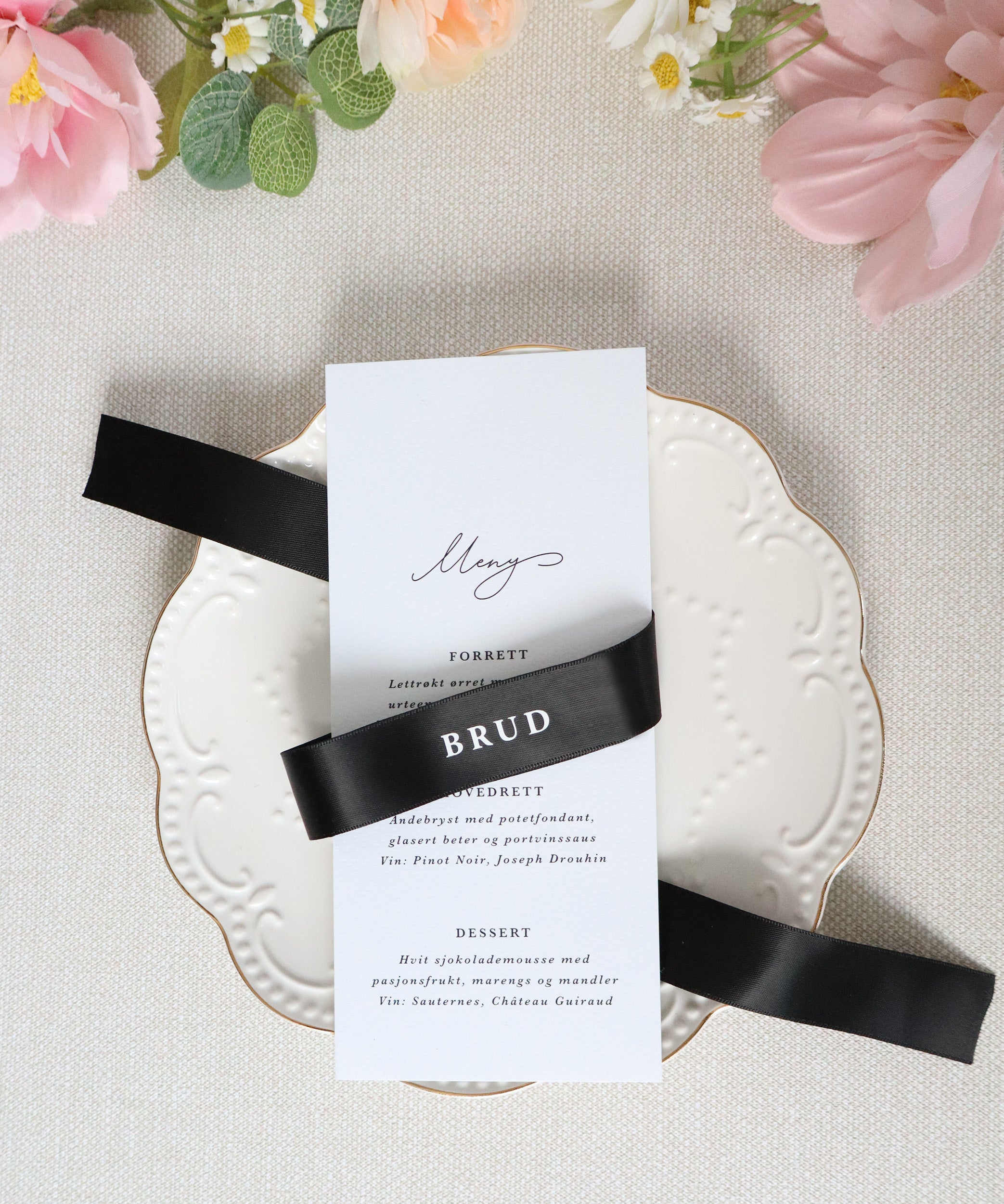 Tilpassede satengbånd med navn | Midtstilt